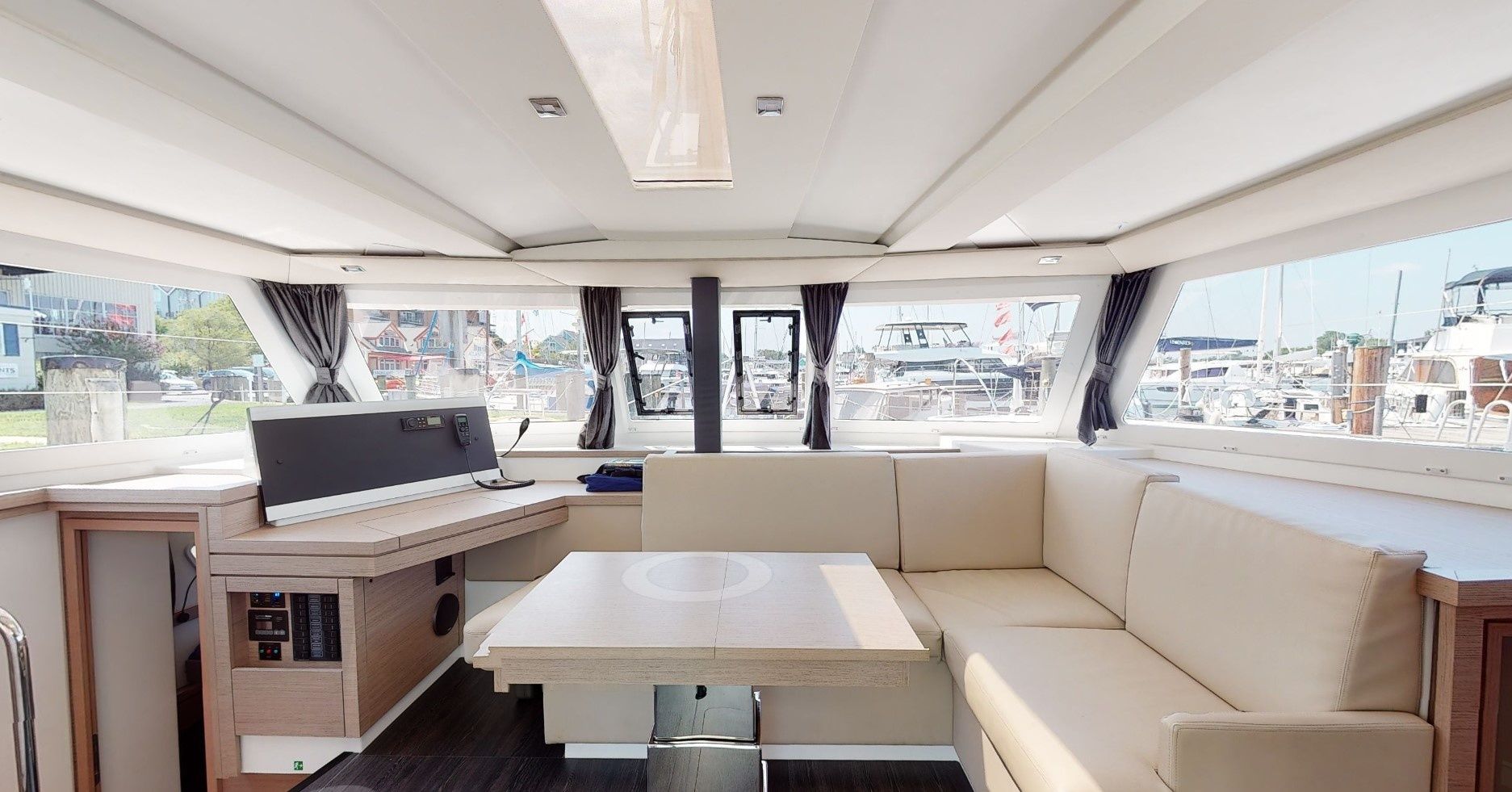 Fountaine Pajot Lucia 40 | Infinite Blue