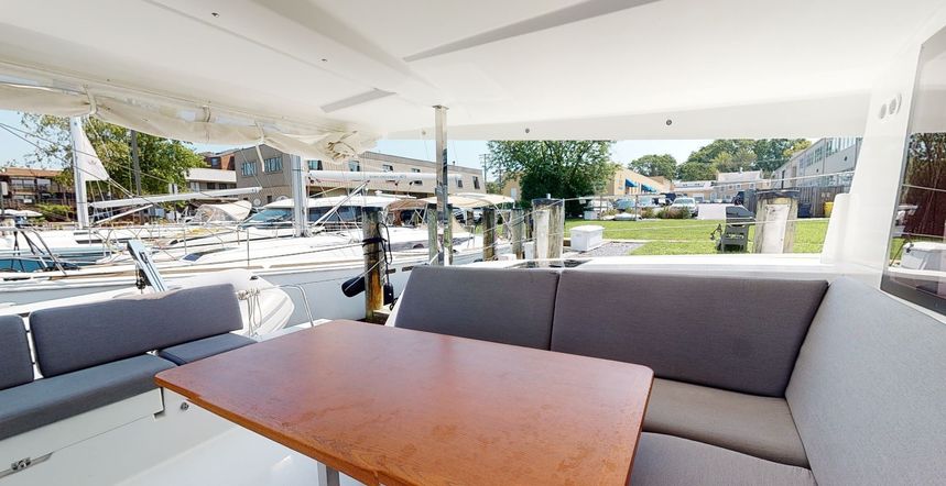 Fountaine Pajot Lucia 40 | Infinite Blue