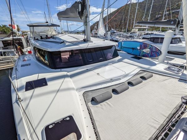 Fountaine Pajot Lucia 40 | Infinite Blue