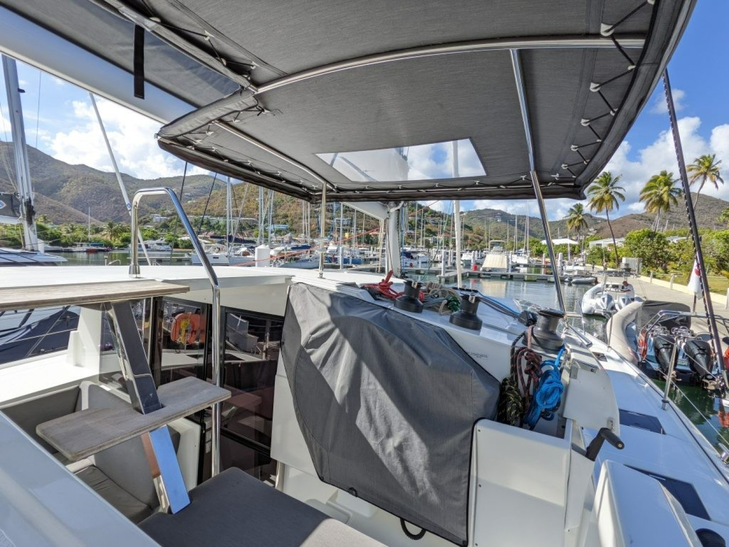 Fountaine Pajot Lucia 40 | Infinite Blue