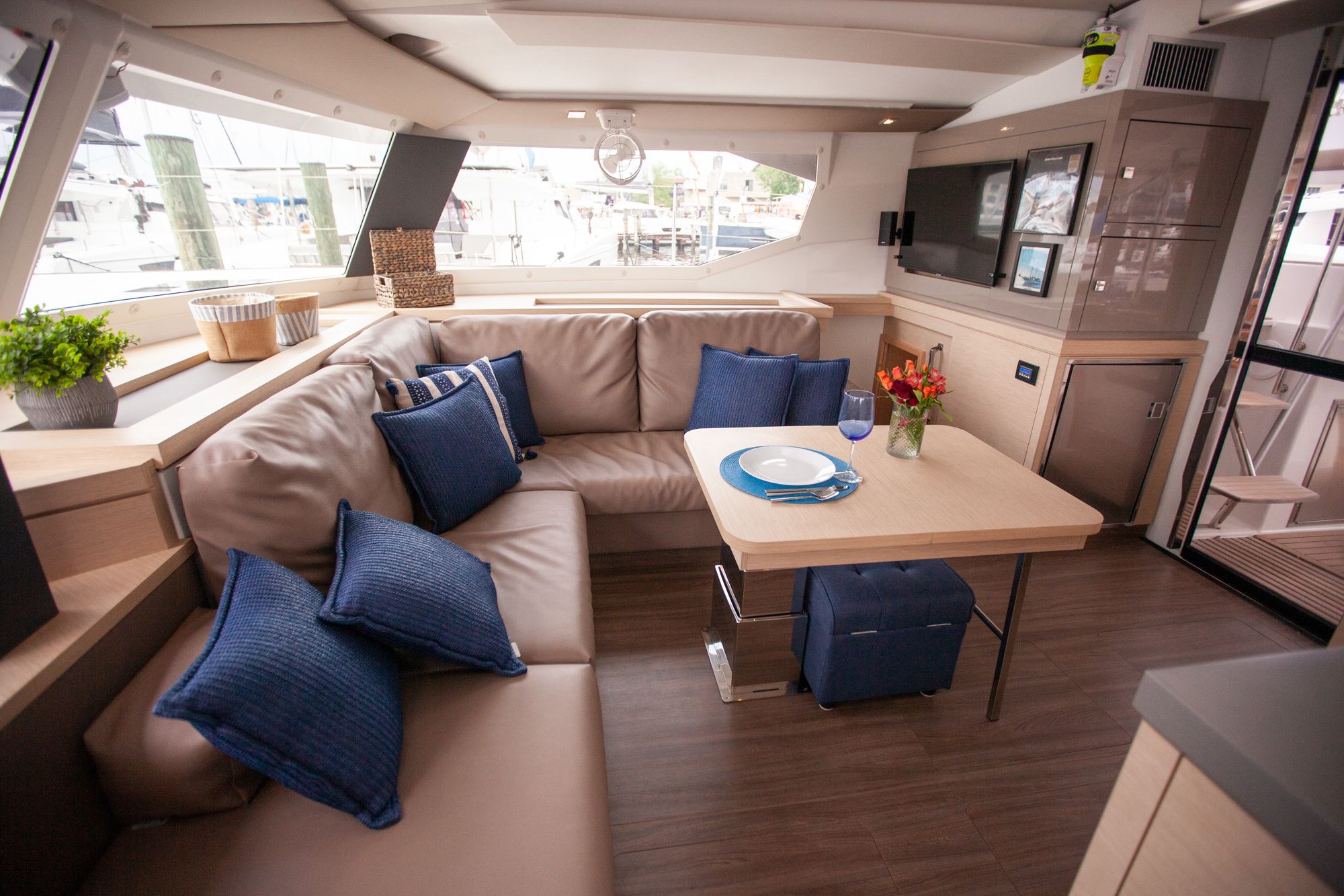 Fountaine Pajot Saona 47 | Dark Star