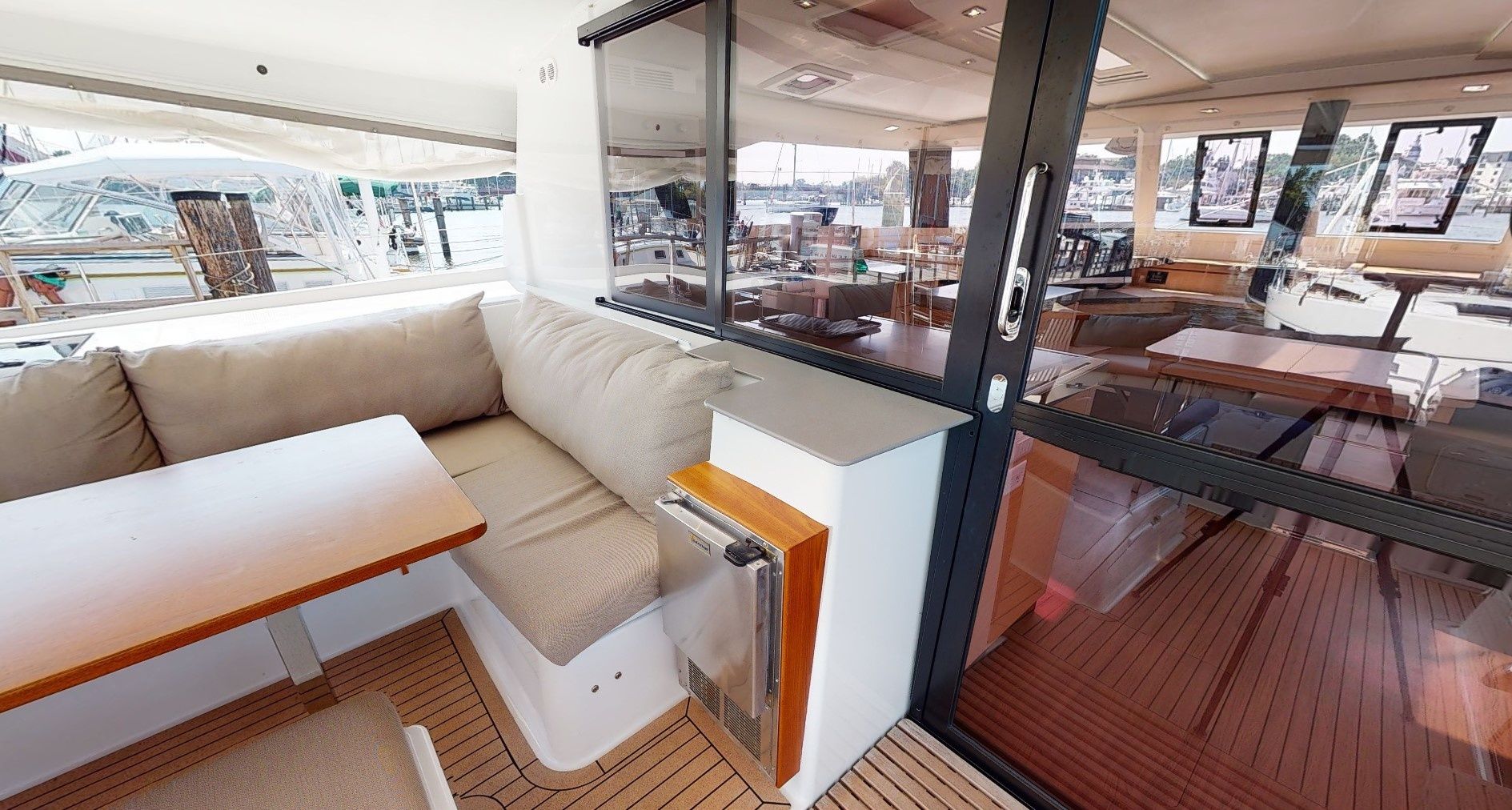 Fountaine Pajot Saona 47 | Dark Star