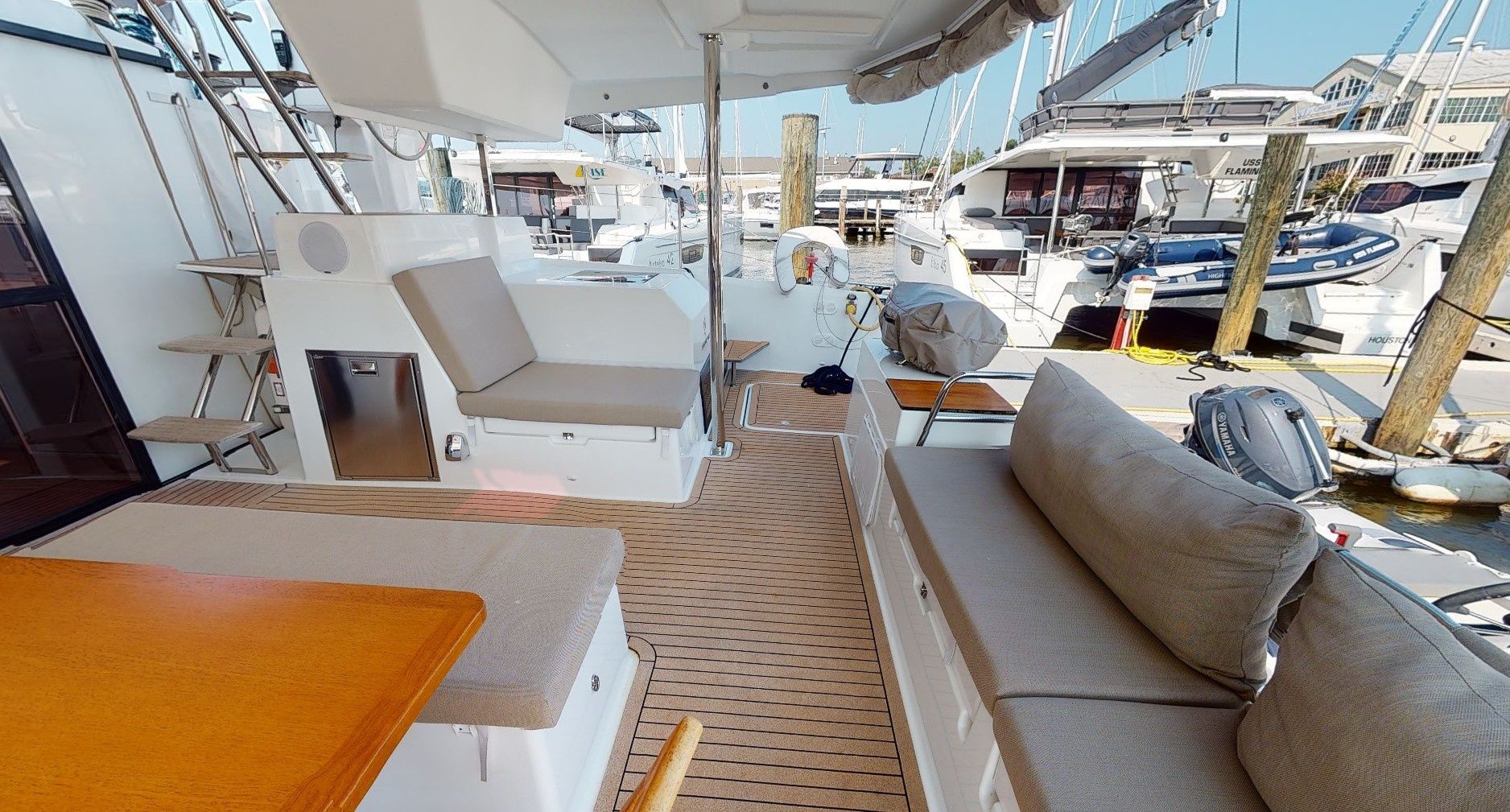 Fountaine Pajot Saona 47 | Dark Star