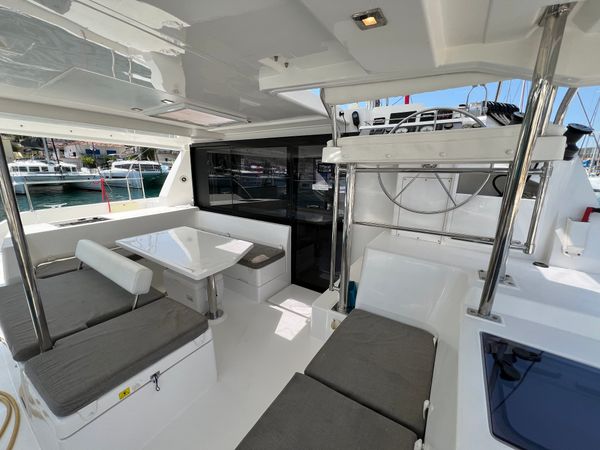 Leopard 40 | Sunsail 20