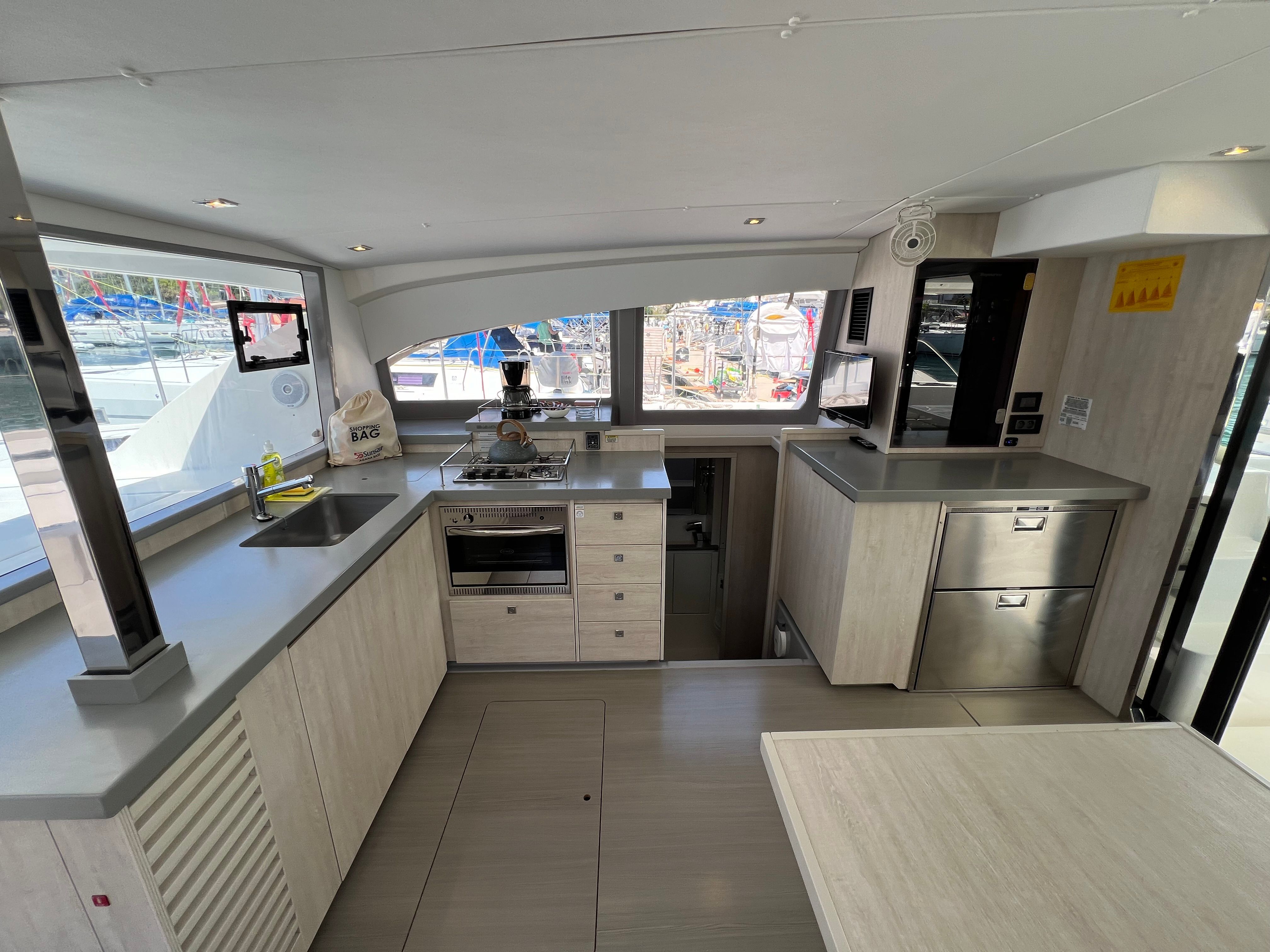 Leopard 40 | Sunsail 20