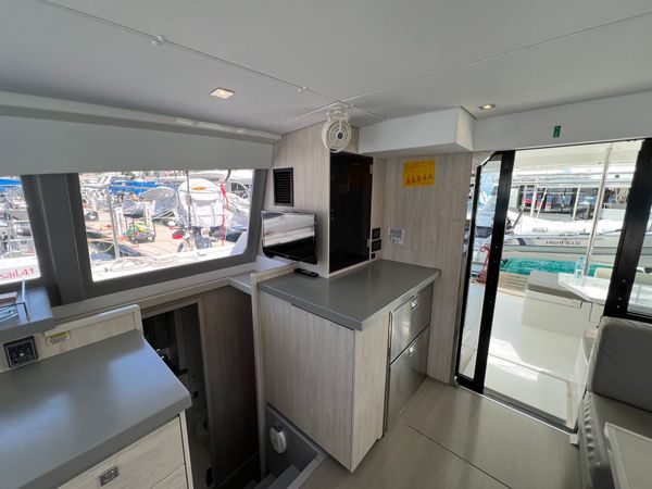Leopard 40 | Sunsail 20