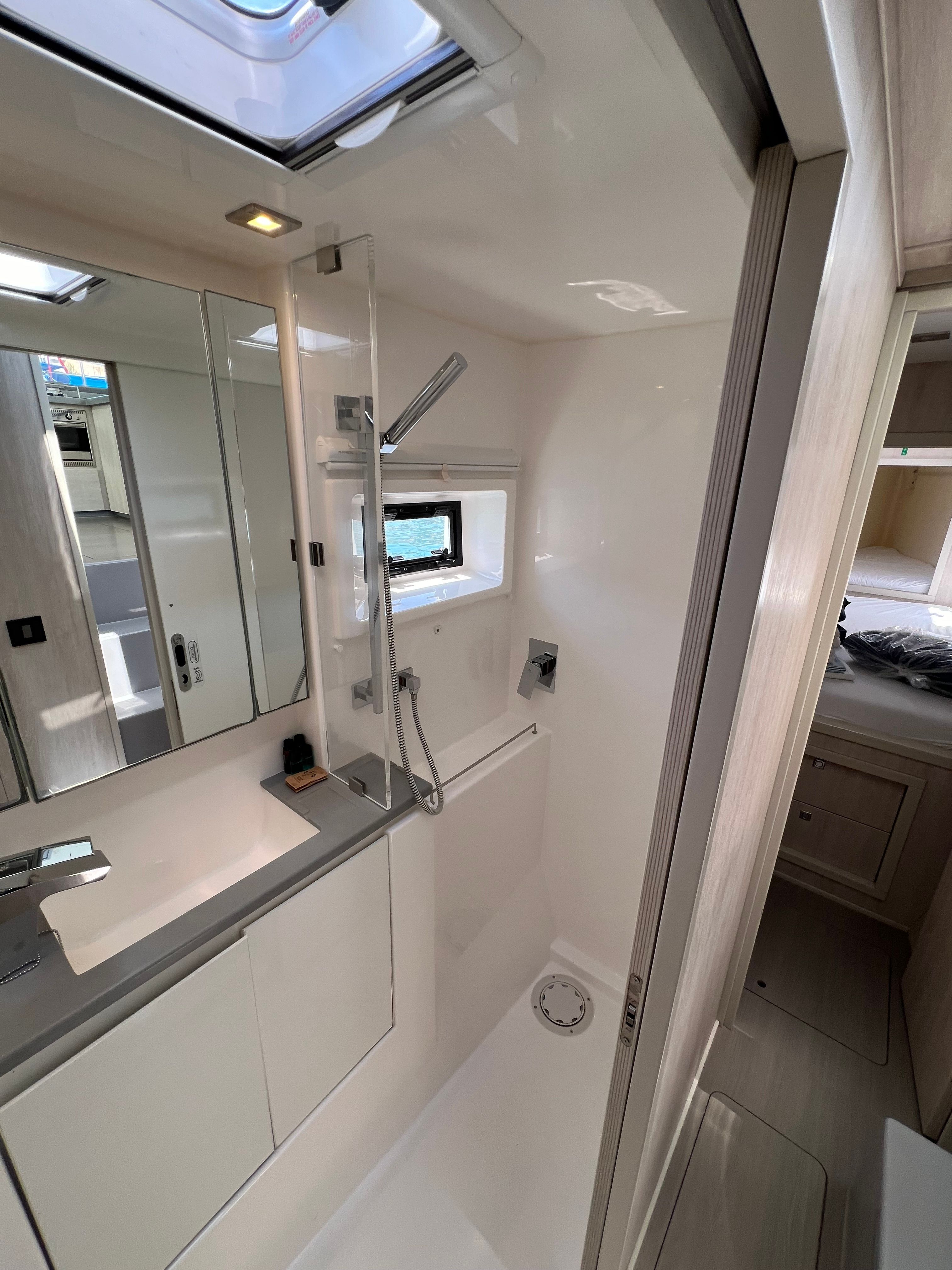 Leopard 40 | Sunsail 20