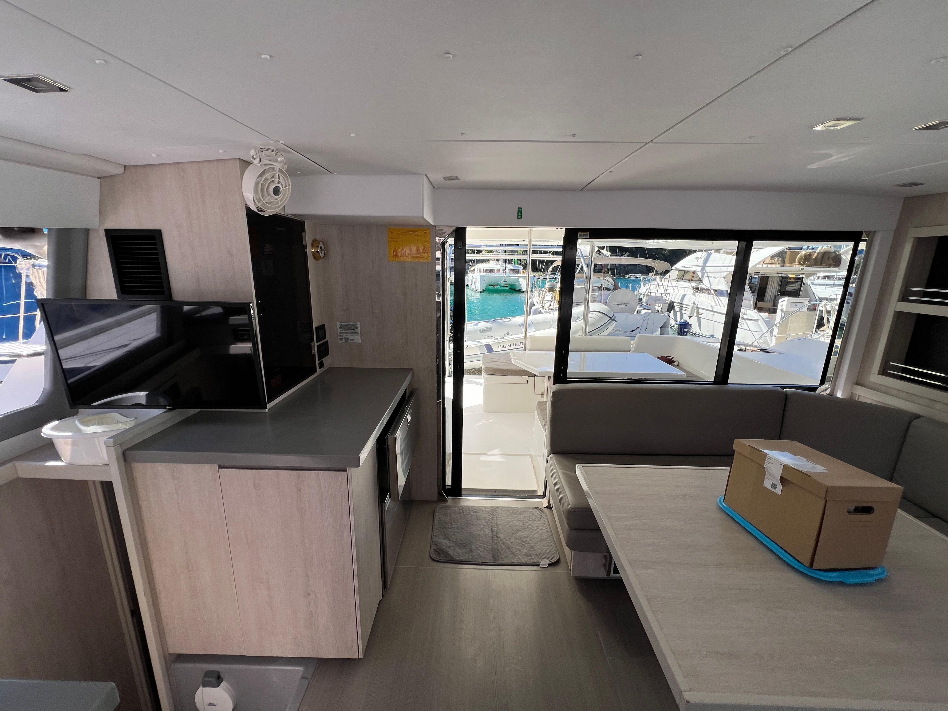 Leopard 40 | Sunsail 20