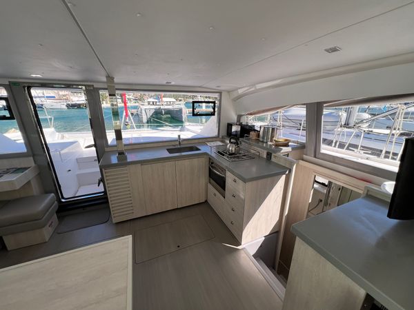 Leopard 40 | Sunsail 20