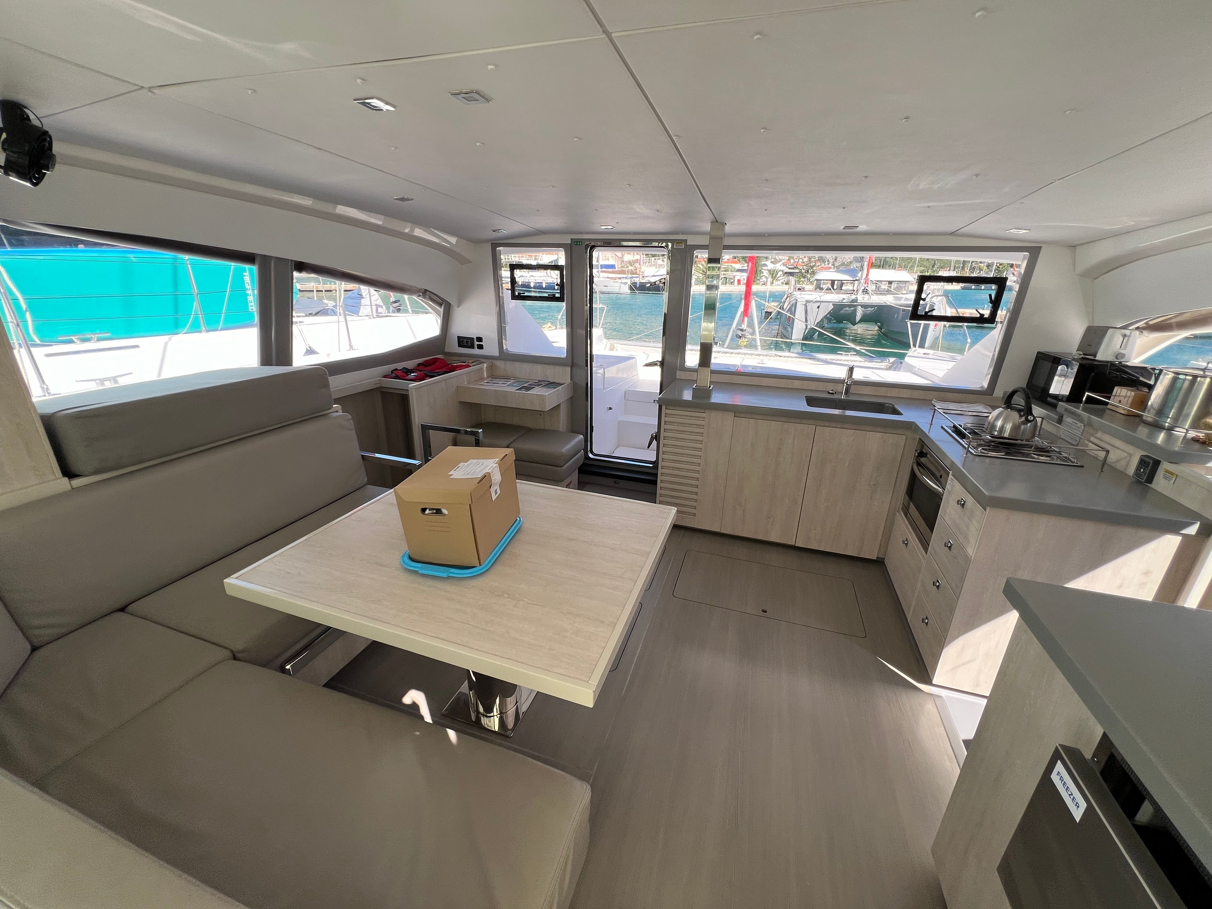 Leopard 40 | Sunsail 20