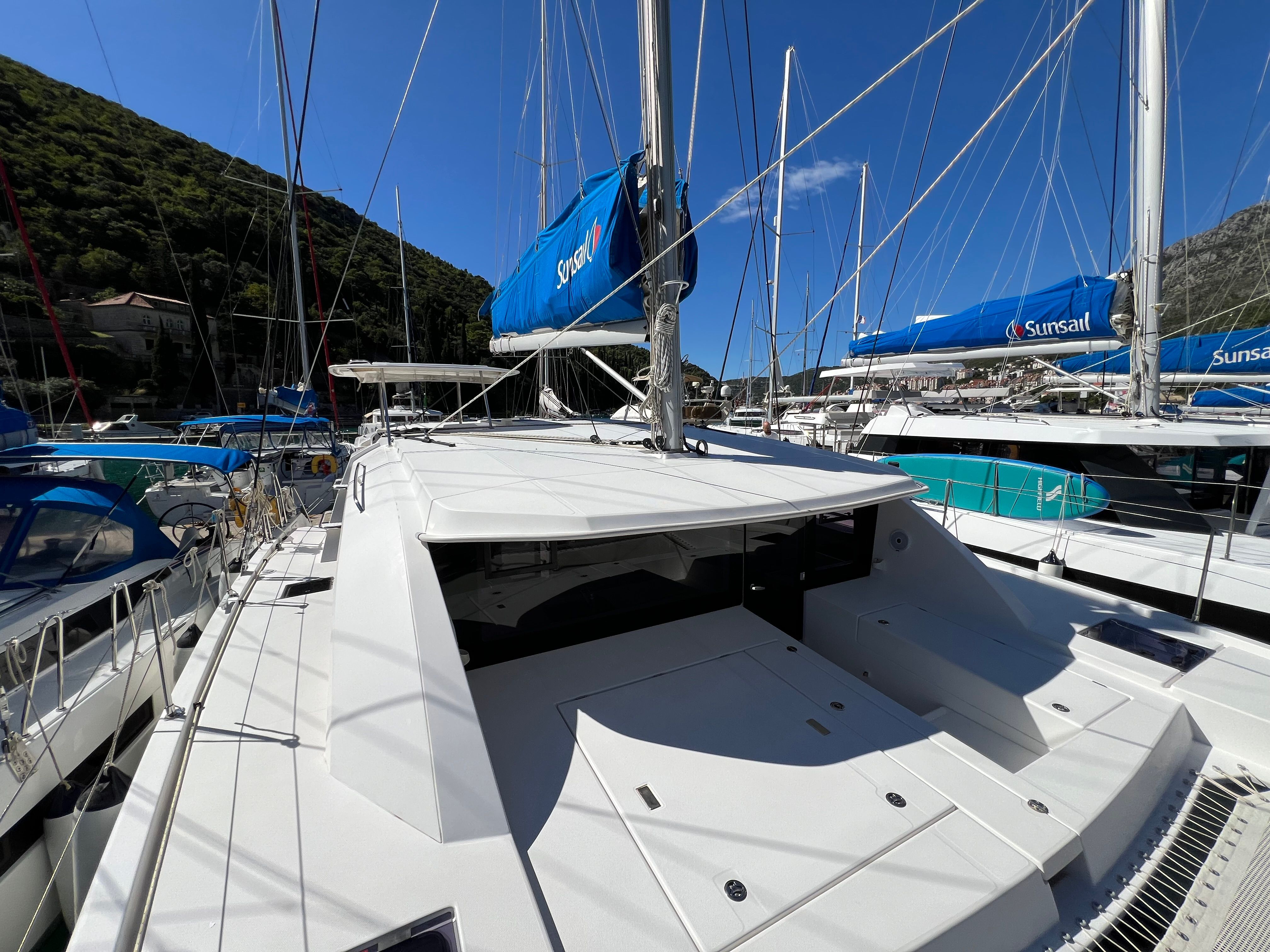 Leopard 40 | Sunsail 20