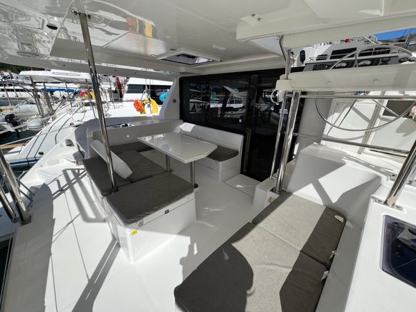 Leopard 40 | Sunsail 20