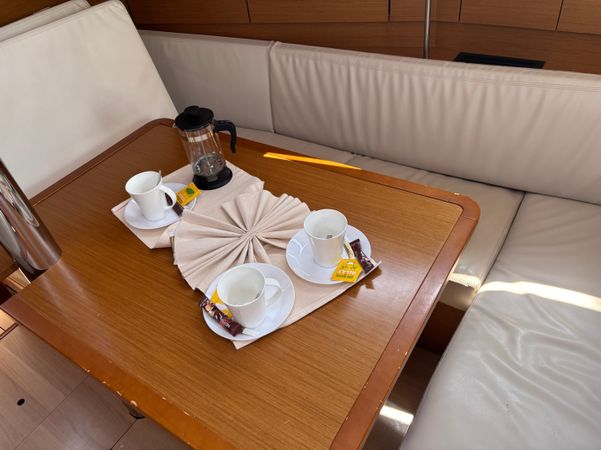 Jeanneau Sun Odyssey 389 | Sunsail 20