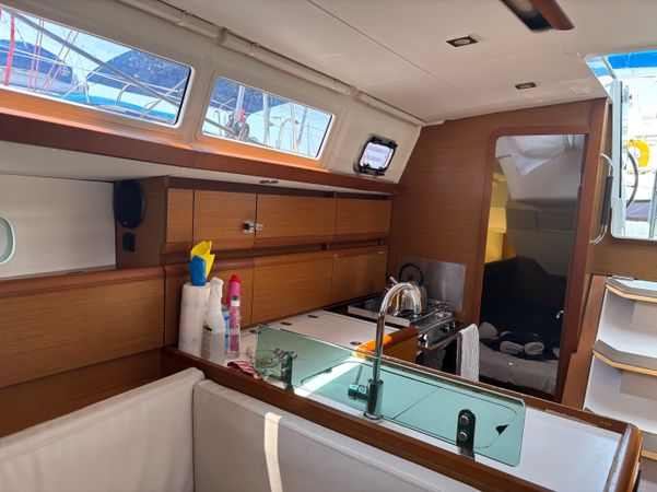 Jeanneau Sun Odyssey 389 | Sunsail 20