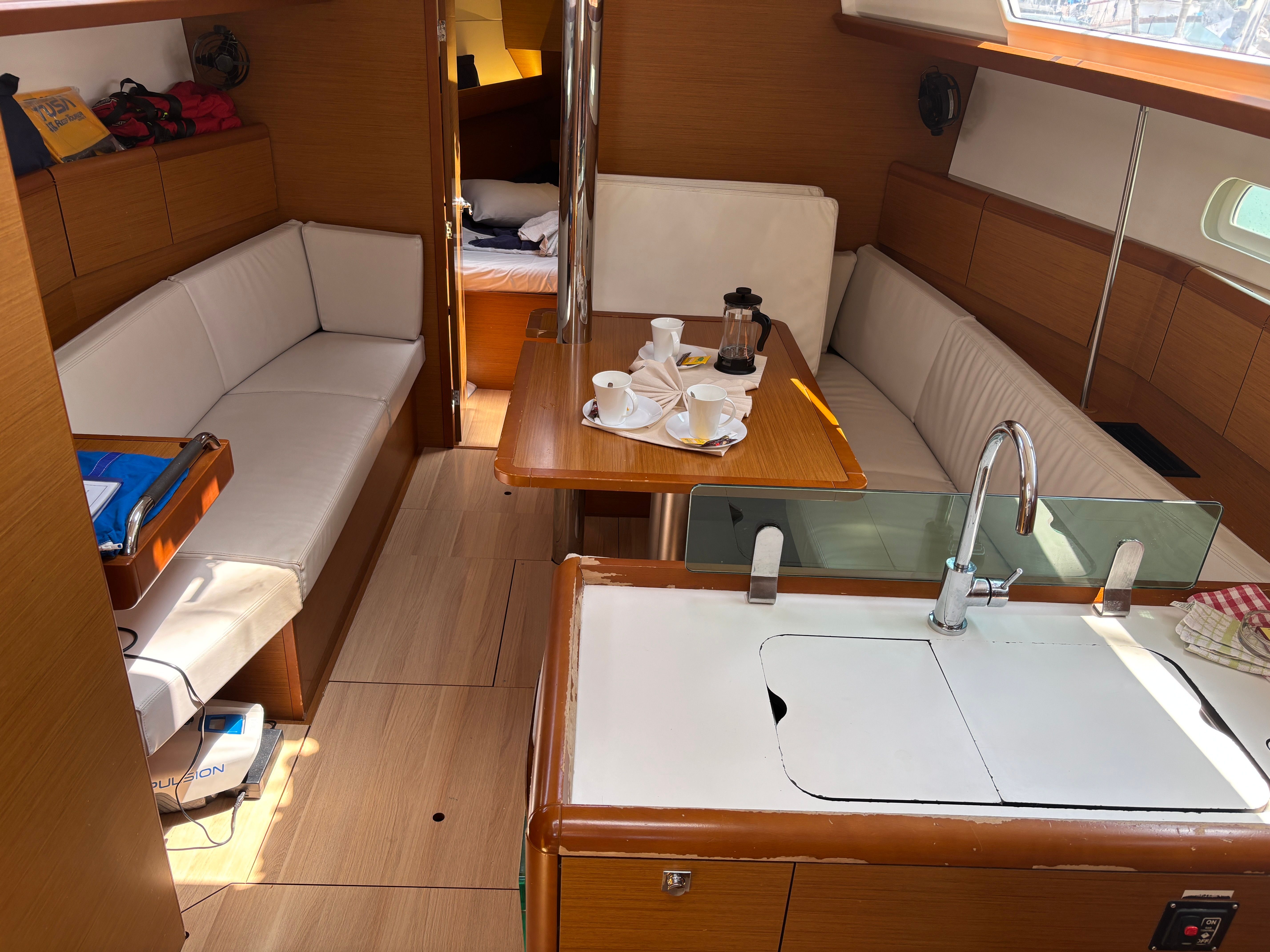 Jeanneau Sun Odyssey 389 | Sunsail 20