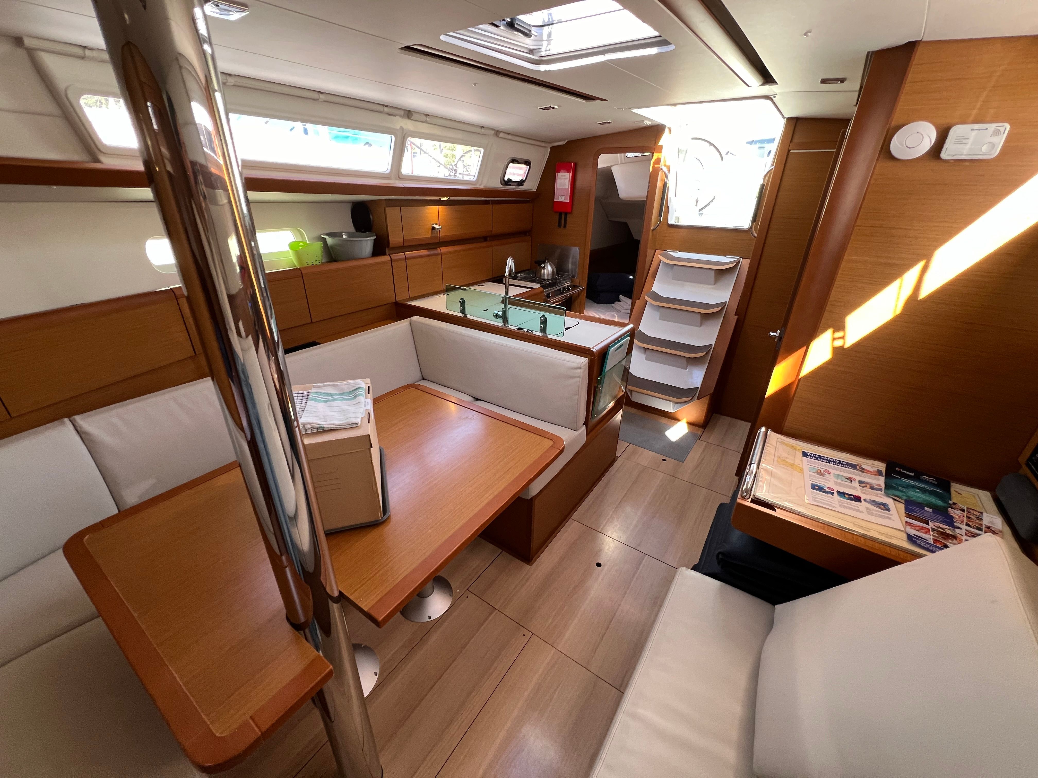 Jeanneau Sun Odyssey 389 | Sunsail 20