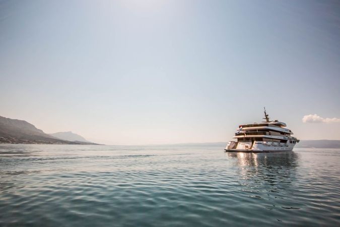 Custom Built 157 | Black Swan