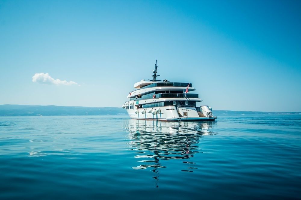 Custom Built 157 | Black Swan