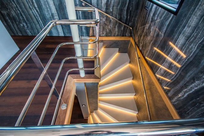 Custom Built 157 | Black Swan