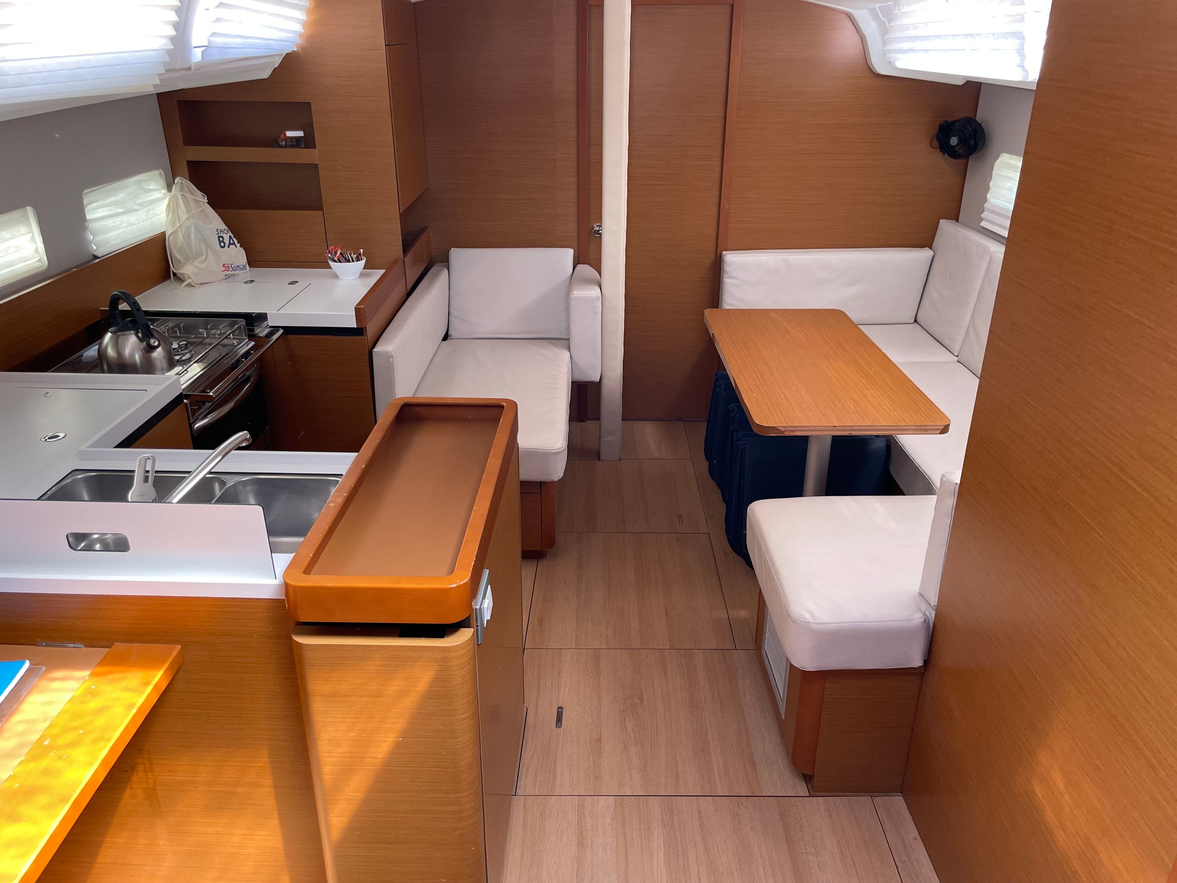Jeanneau Sun Odyssey 410 | Sunsail 20