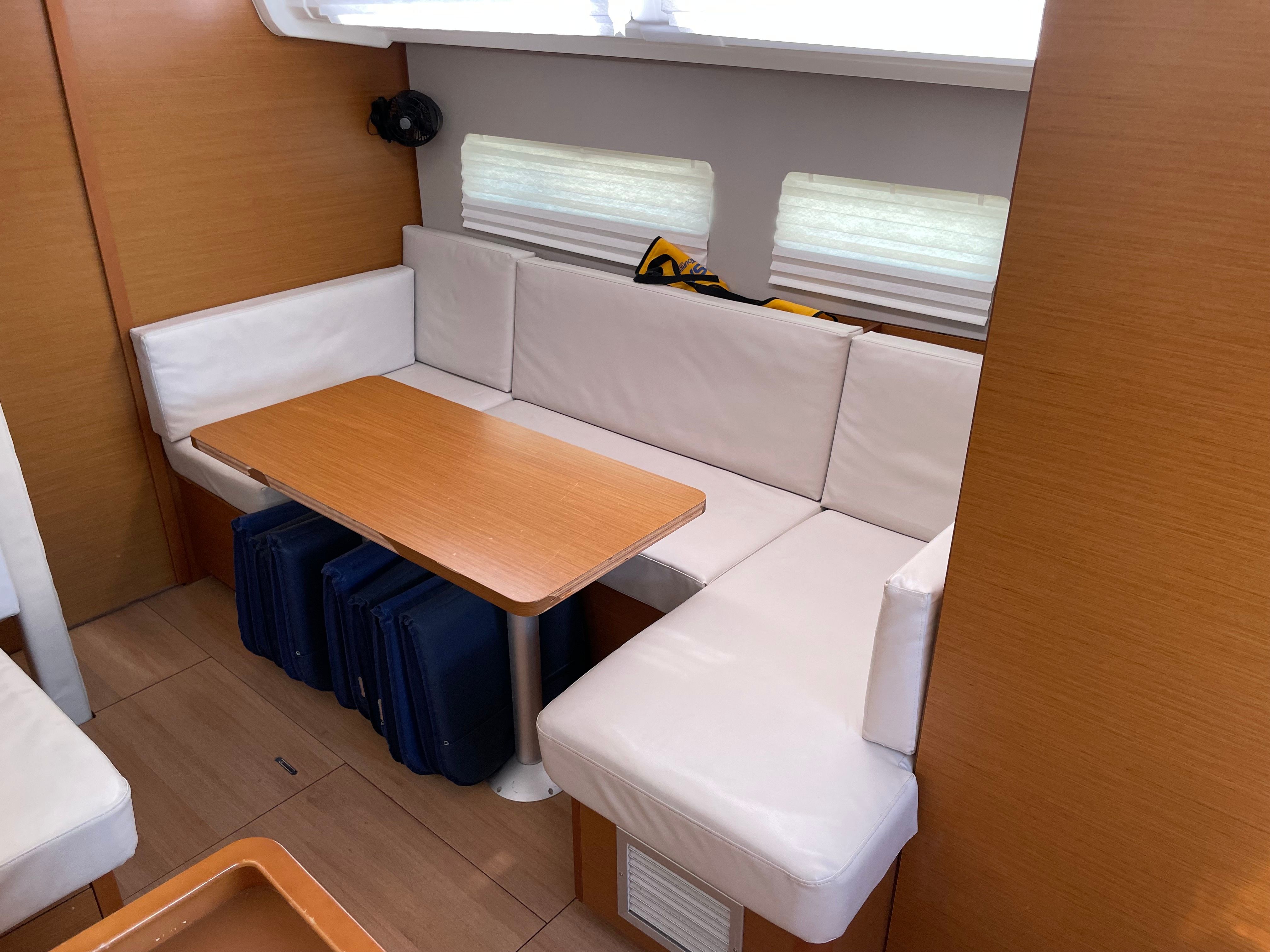Jeanneau Sun Odyssey 410 | Sunsail 20