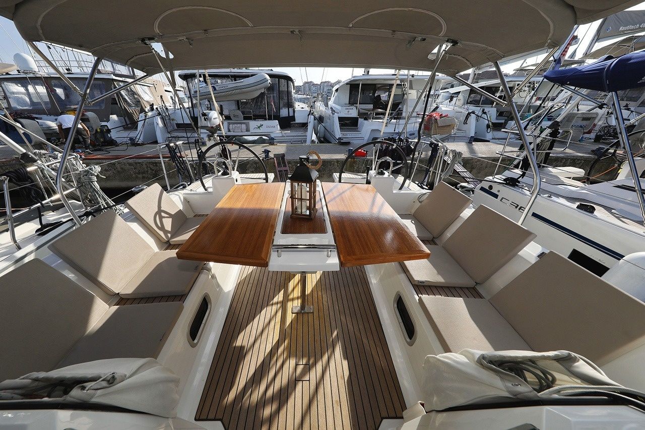 Beneteau Oceanis 38.1 | Angel07