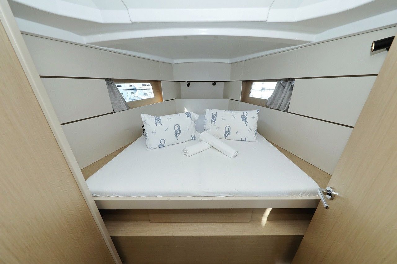 Beneteau Oceanis 38.1 | Angel07