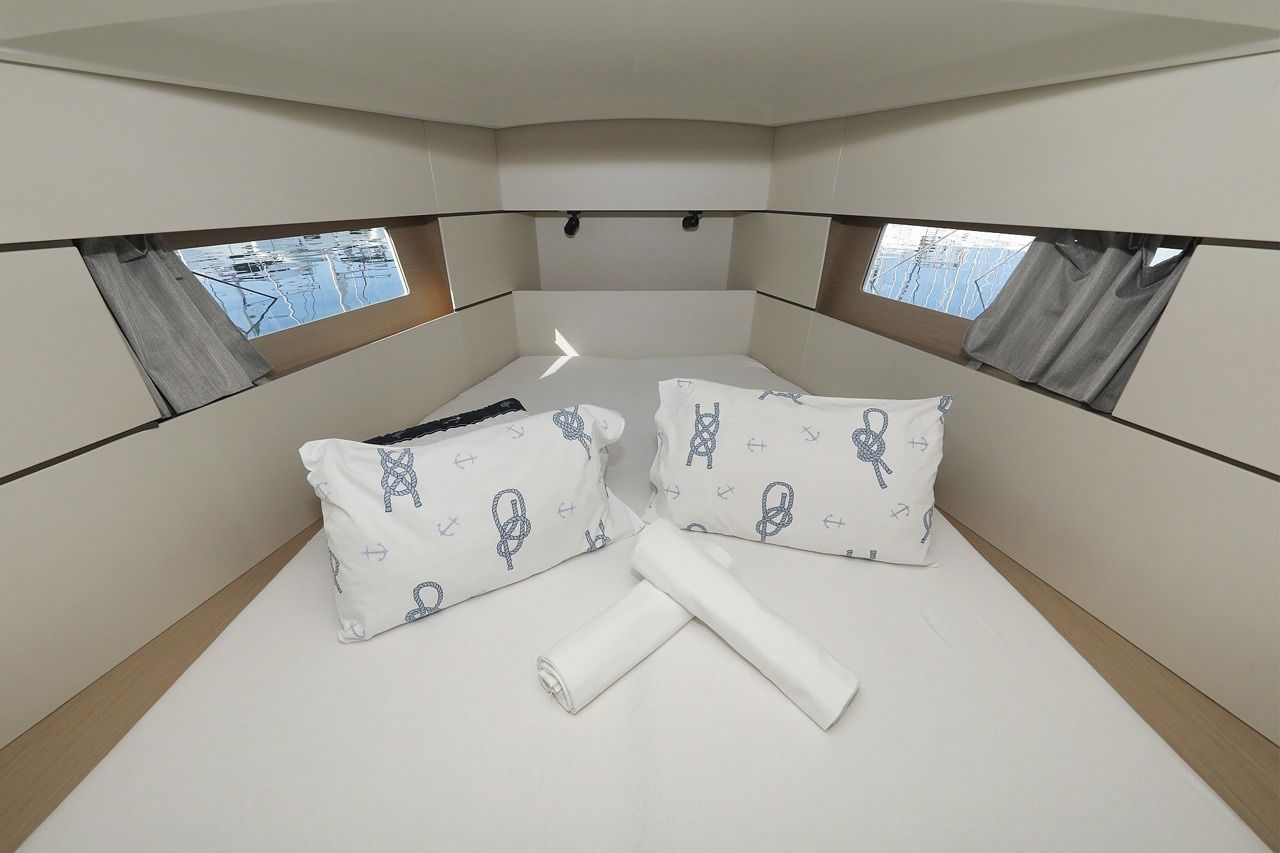 Beneteau Oceanis 38.1 | Angel07