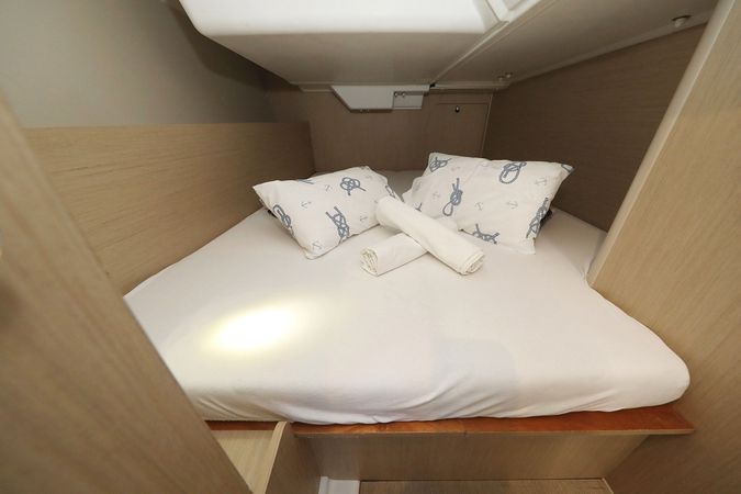 Beneteau Oceanis 38.1 | Angel07