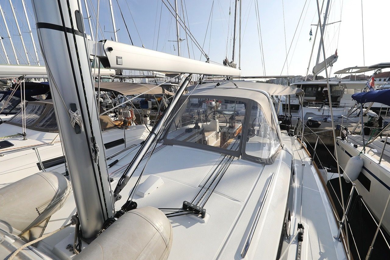 Beneteau Oceanis 38.1 | Angel07