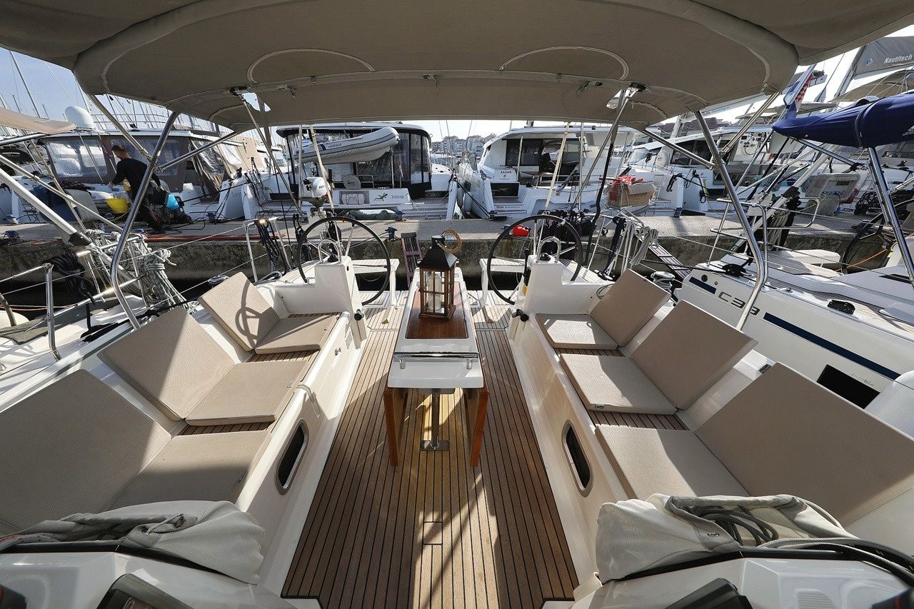 Beneteau Oceanis 38.1 | Angel07