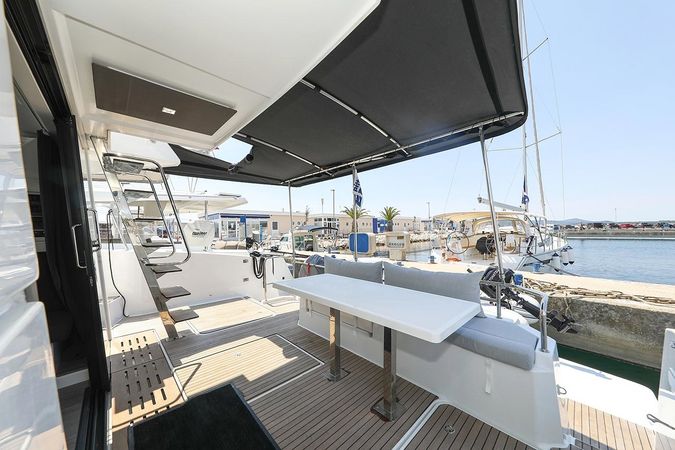 Fountaine Pajot MY 37 | Anrik