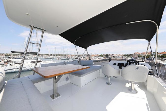 Fountaine Pajot MY 37 | Anrik