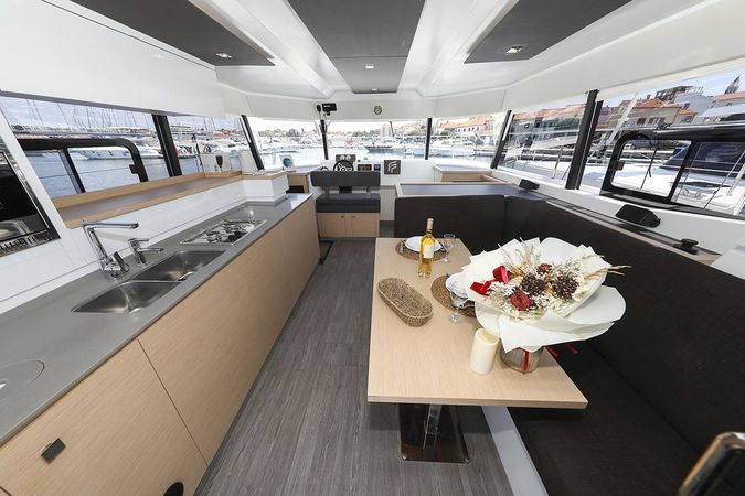 Fountaine Pajot MY 37 | Anrik