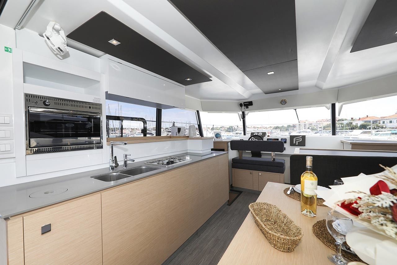 Fountaine Pajot MY 37 | Anrik