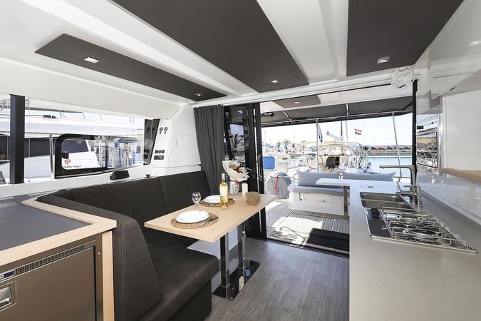 Fountaine Pajot MY 37 | Anrik