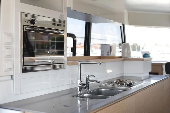 Fountaine Pajot MY 37 | Anrik