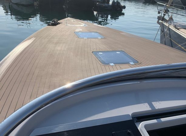 Van Dutch 40 | Smart Ass