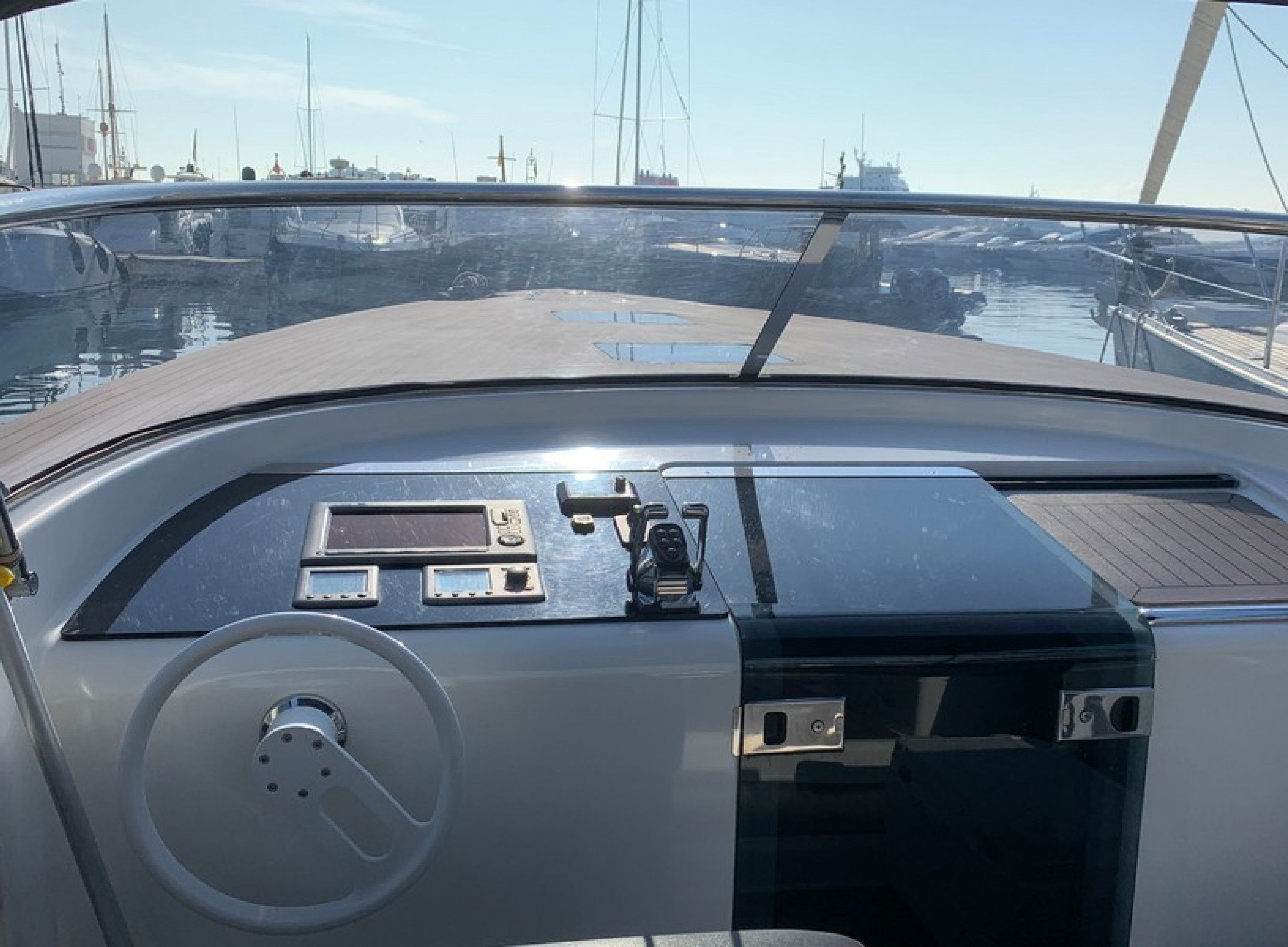 Van Dutch 40 | Smart Ass