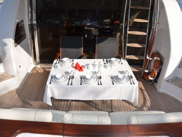 Azimut 2000 | Prestige