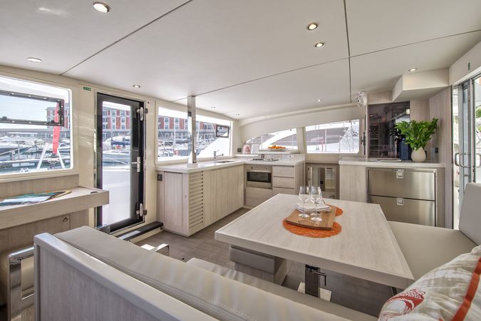Leopard 40 | Sunsail 20