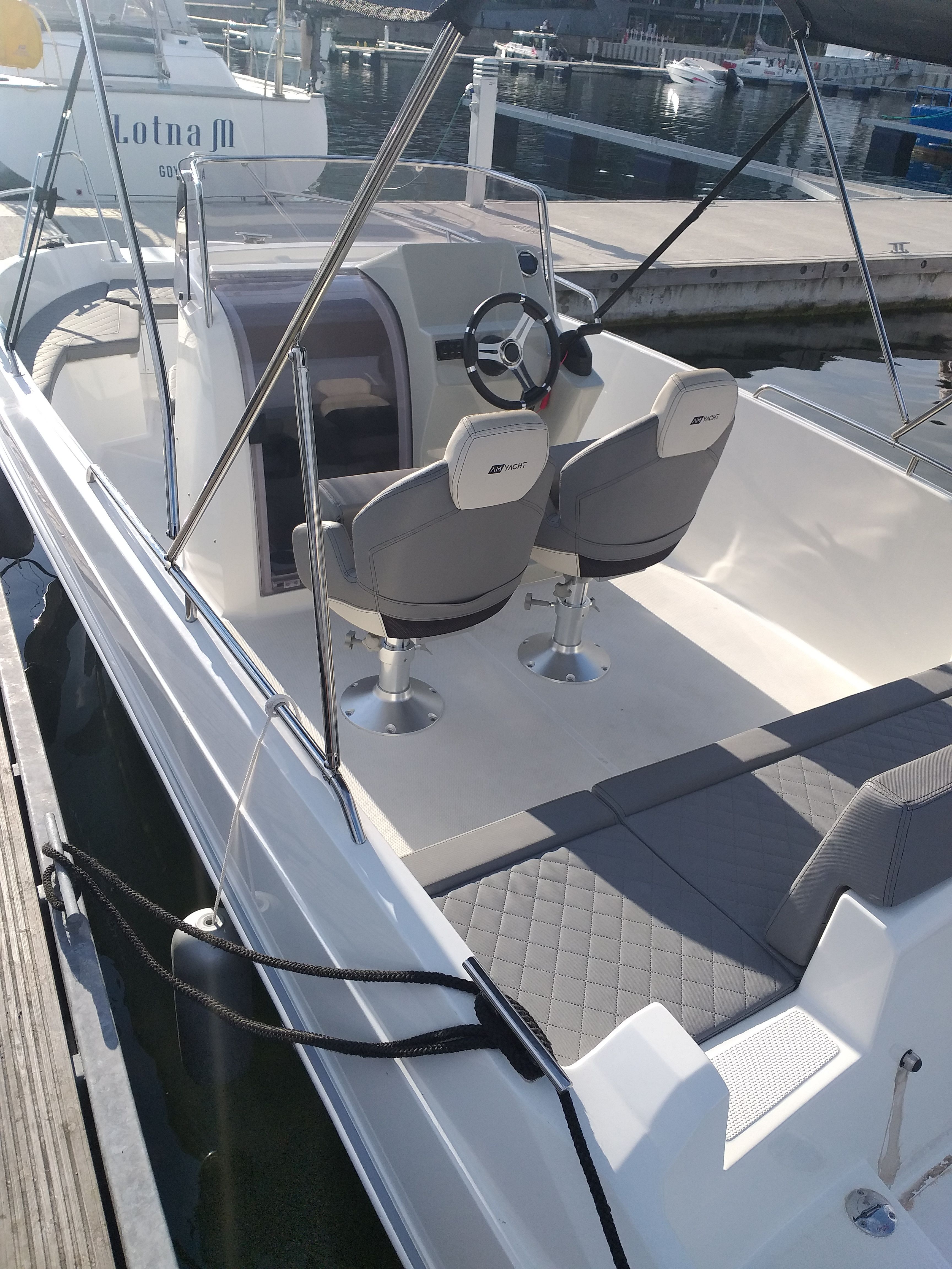 AM 625 Open | Rejczel