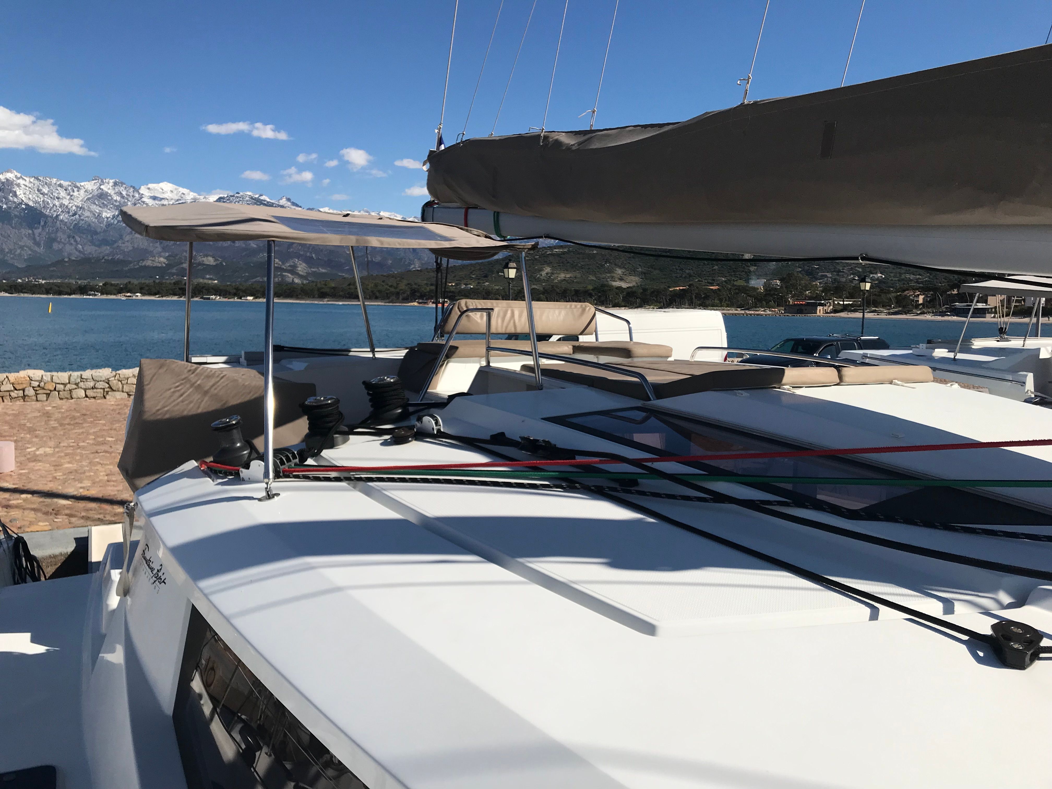 Fountaine Pajot Helia 44 | Lucky Lucas