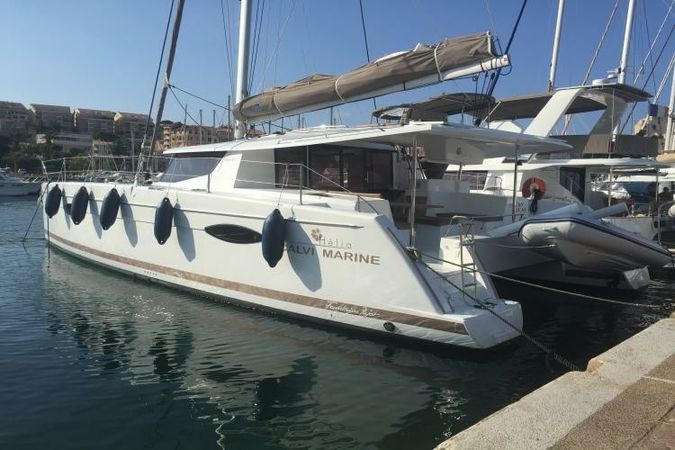 Fountaine Pajot Helia 44 | Lucky Lucas