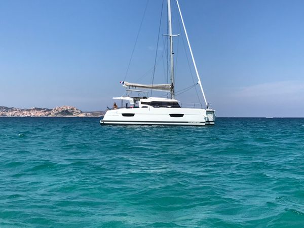 Fountaine Pajot Lucia 40 | Nona