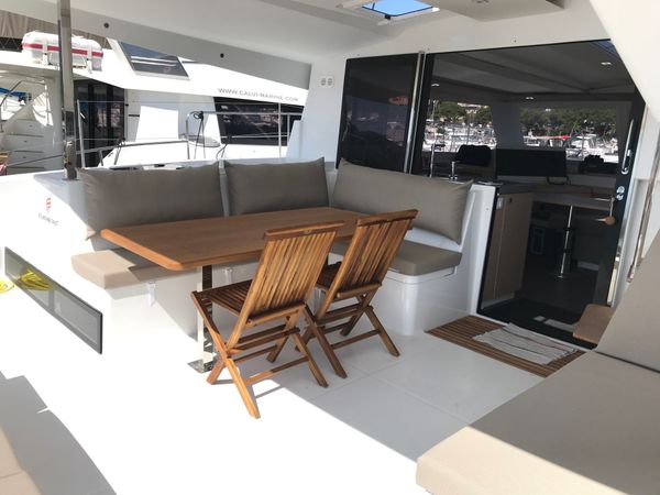 Fountaine Pajot Lucia 40 | Nona