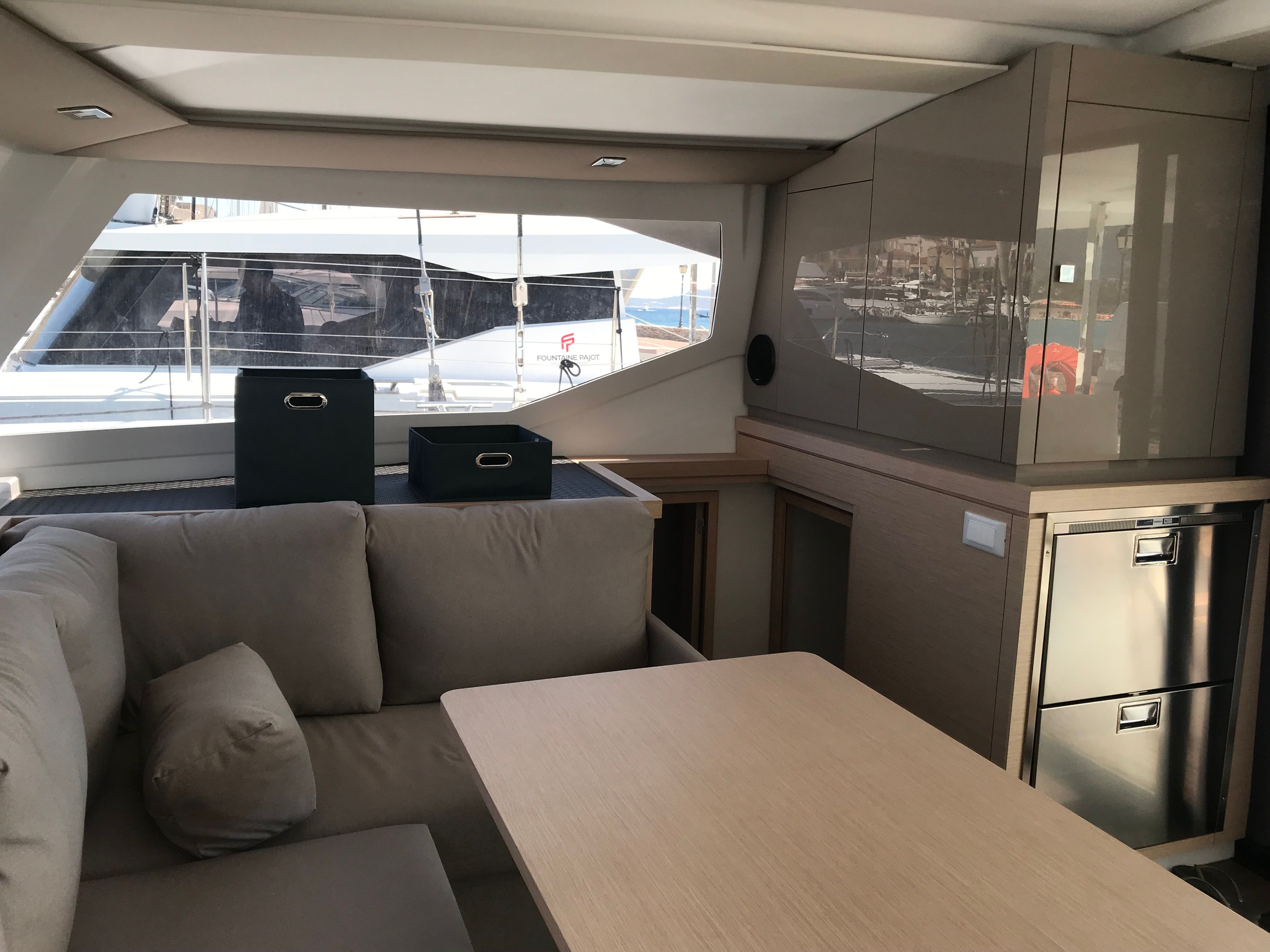 Fountaine Pajot Lucia 40 | Nona