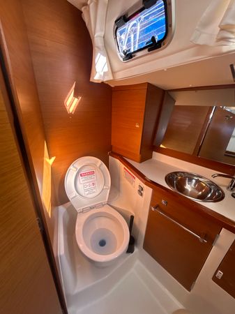Jeanneau Sun Odyssey 389 | Sunsail 19