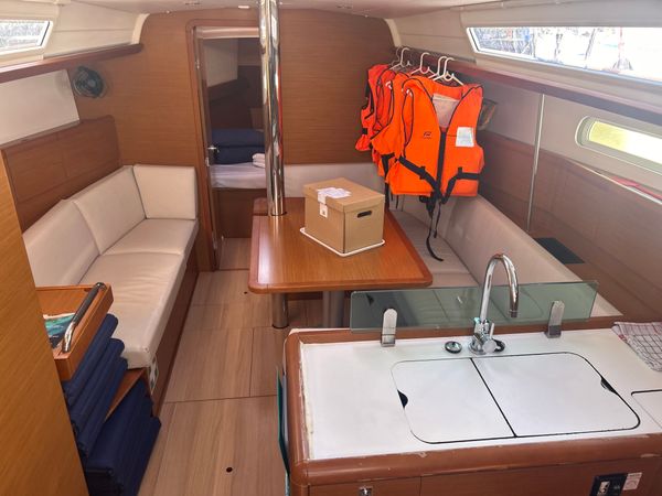 Jeanneau Sun Odyssey 389 | Sunsail 19