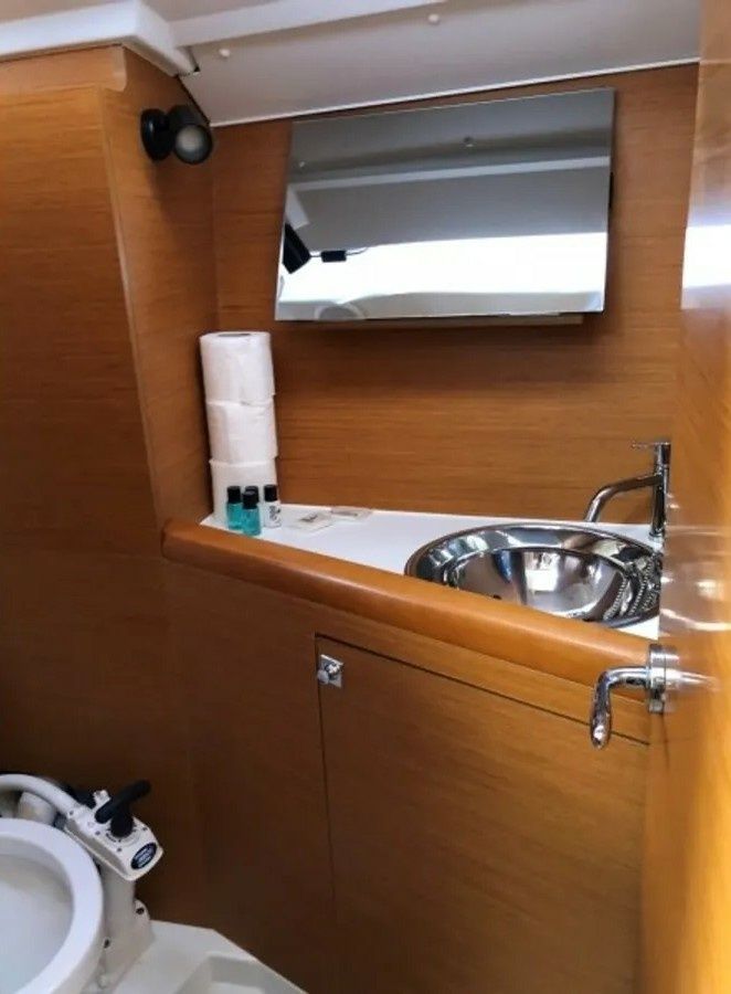 Jeanneau Sun Odyssey 349 | Sunsail 20
